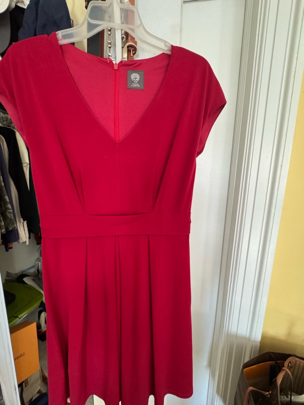 Vince Camuto Red V-Neck Cap Sleeve Midi Dress